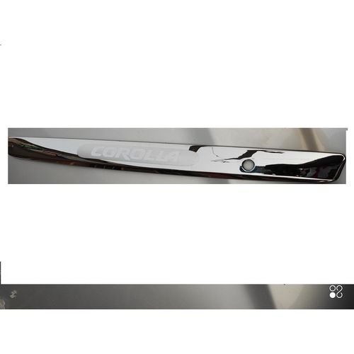 1-88-1.jpg toyota corolla boot chrome trim 2007 to 2013 installed